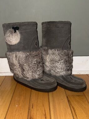 Manitobah Mukluks Women's Grey Fur Suede Winter Boots